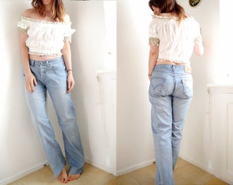 Vintage Jeans Levis 501, Lightblue distressed Denim light wash, Original pants Straight relaxed with cropped distressed leg 32