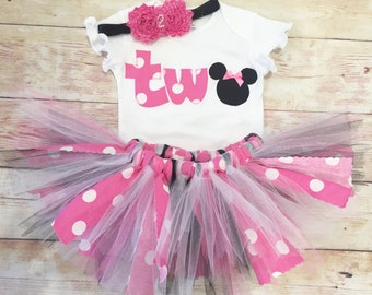Minnie Mouse Tutu / Pink and Black Minnie Outfit / Girl TWO Shirt / Baby Girl 2nd Birthday Shirt/2nd Birthday Outfit/Girl Minnie TWO Shirt