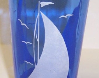Hazel Atlas Cobalt SAILBOAT SHIPS 4 1/2 Inch 9 Ounce Water TUMBLER
