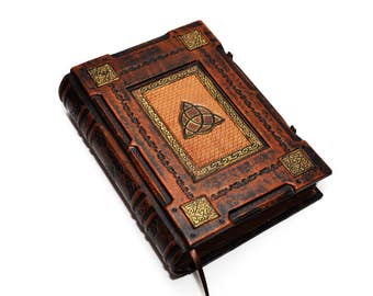 Brown leather journal Triquetra - Medieval style, Book of Shadows, Wiccan notebook, Aged paper journal, Book of spells, necronomicon leather
