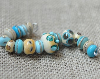Handmade Glass Lampwork Bead - 16 Beads Set