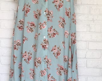Women's Size 6 Floral Skirt