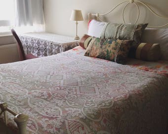 Vintage Lace Throw, Vintage Lace Bed Spread, Lace Bedspread, Vintage Lace Curtain, Vintage Lace Tablecloth, VBL24