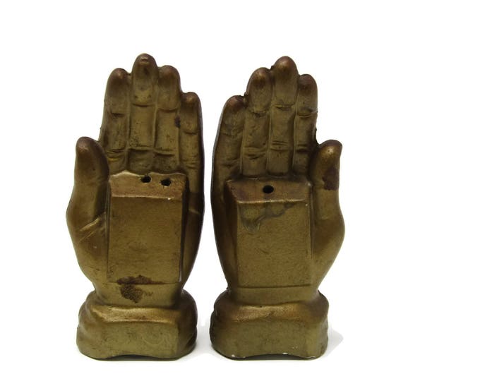 Praying Hands Salt and Pepper Shakers, 1970s Retro Kitchen Ceramic Japan, Vintage Kitsch Kitschy Praying Hands Salt and Pepper Shakers Set