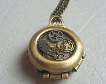 Steampunk Jewelry Necklace / Steampunk Locket 'Time of Hearts'