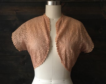 Vintage 30s lace shrug / wedding lace bolero / tan antique shrug // Edith //