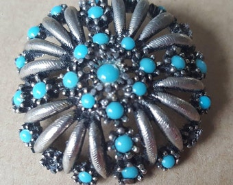 Vintage Turquoise Silver Pewter Tone Floral Circular Flower Brooch