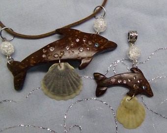 Mother daughter necklace set mother daughter gift mommy and me dolphin necklace nature jewelry dolphin gift sea gift coconut Eco jewelry