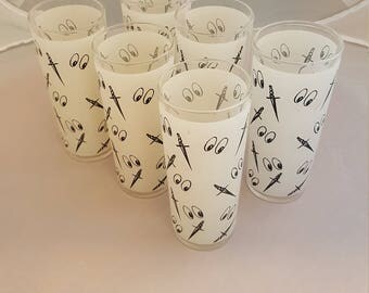 1950s drinking glasses pictograph "Staring dagger"