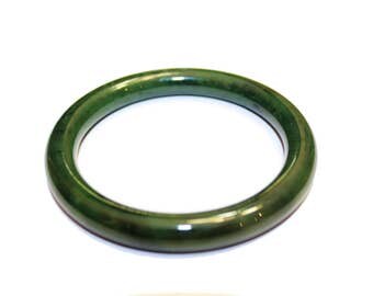 Canadian Nephrite Jade Bangle