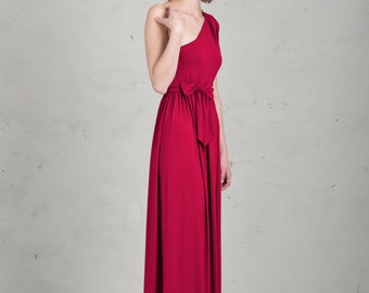 Long Bridesmaid Dress - Linnea, Raspberry Red