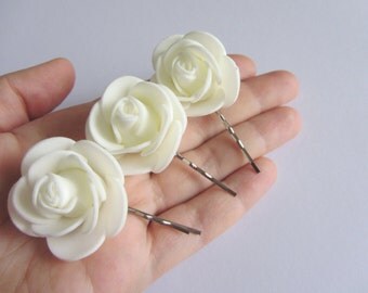 Ivory Bobby Pin Set, Flower Hairpins, Off white Flower Bobby Pins, Wedding Hair Accessory, Bridesmaid Gift, Ivory Hair Flowers Hair Pins