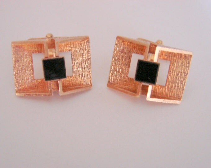 Vintage European Retro Textured 14CT Rolled Gold Plate Cufflinks Black Glass Inserts Mens Jewelry Suit Accessories