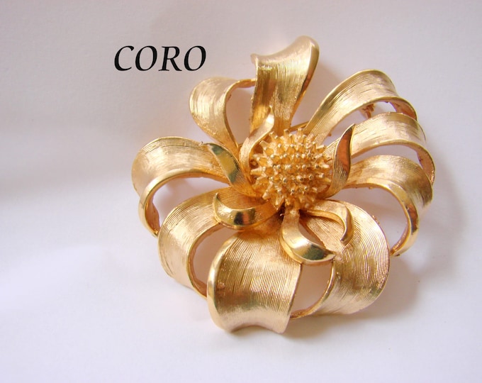 Large Coro Vintage Brooch / Textured Goldtone / Floral Motif / Retro / Jewelry / Jewellery