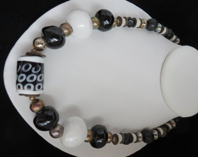 Chunky Black White Glass Necklace, Vintage Boho Beaded Necklace, Brass, Silvertone Metal Tribal Necklace