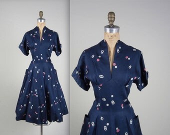 Vintage 1950s dress // 50s polka dot day dress