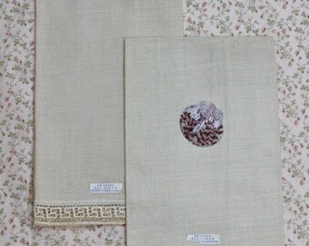 Pair Linen Towels, Beige Guest or Hand Towels, Creek Key Crochet, Shabby Chic Decor, Cottage Chic, Deadstock, 1970s, Vintage Linen