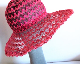 VINTAGE 1960's Ladies Straw Hat Floppy Hippy Striped Pink Wide Brimmed Hat