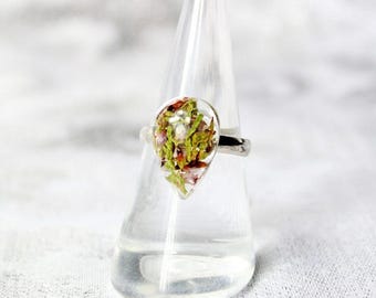green ring natural jewelry resin ring teardrop ring green purple ring summer jewelry midi ring floral jewelry forest jewelry heather ъ20