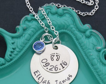 SALE • New Mom Gift • Personalized Mother Necklace Baby Feet • New Baby Gift • Layered Name Necklace • Push Present • New Mother Child
