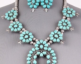Small Shadowbox Squash Blossom Necklace and Earrings main image 1