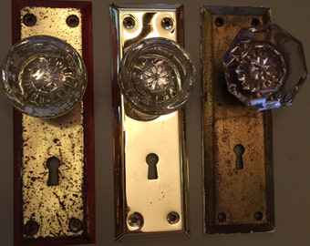 Vintage glass door knob wall decor!