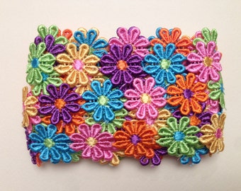 Nastro macrame' in poliestere con fiorellini colorati 25mm
