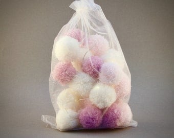 20 Pom Pom Fairy Lights - LED battery in pink, cream, dusky lilac