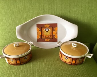 Vintage 70s Retro Ceramic Serving Dish and Casserole Dishes with a Tulip Design in Gold/Brown/Orange 5 Piece Set
