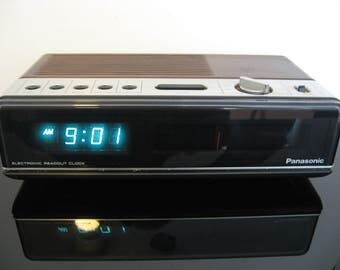 Vintage Panasonic Clock Radio - Made in Japan