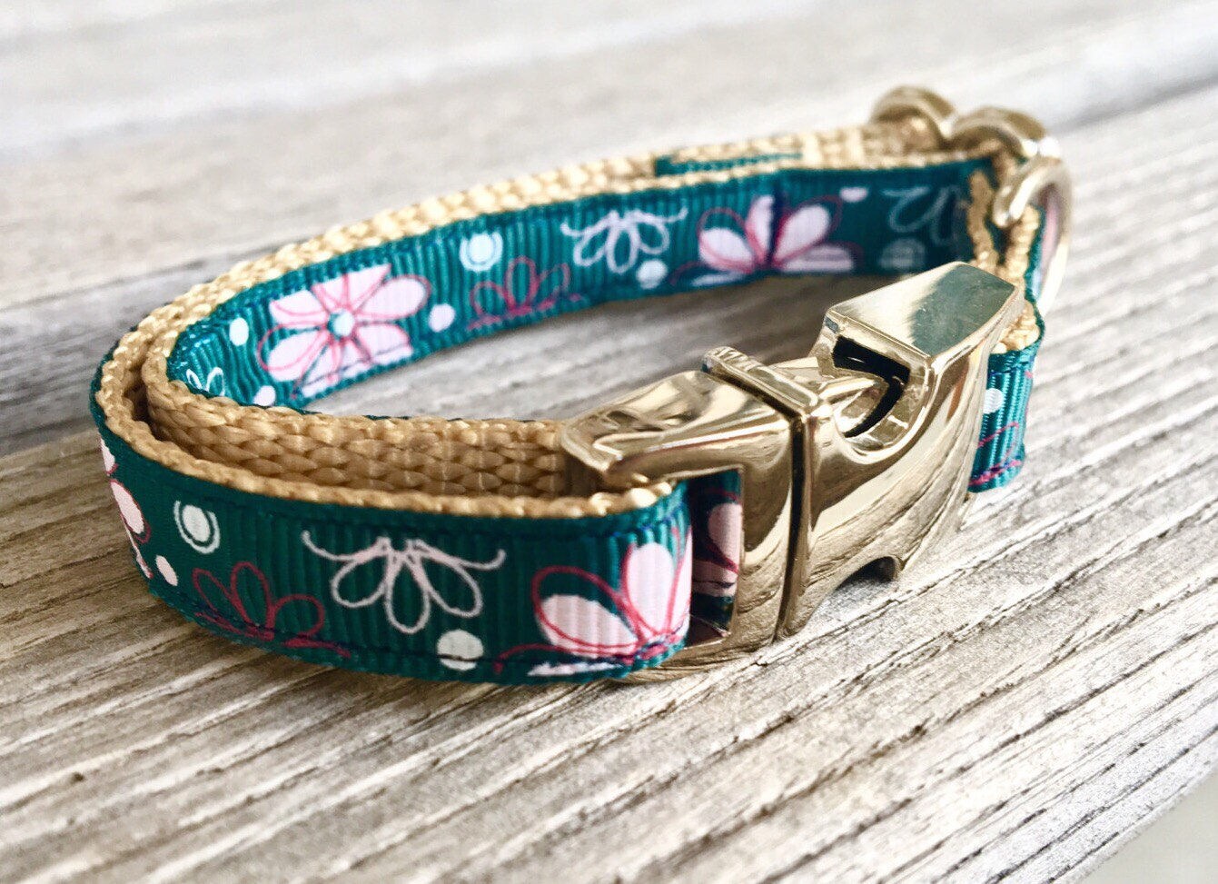 Flowers on Cyan Teacup Collar Floral 3/8 Dog Collar