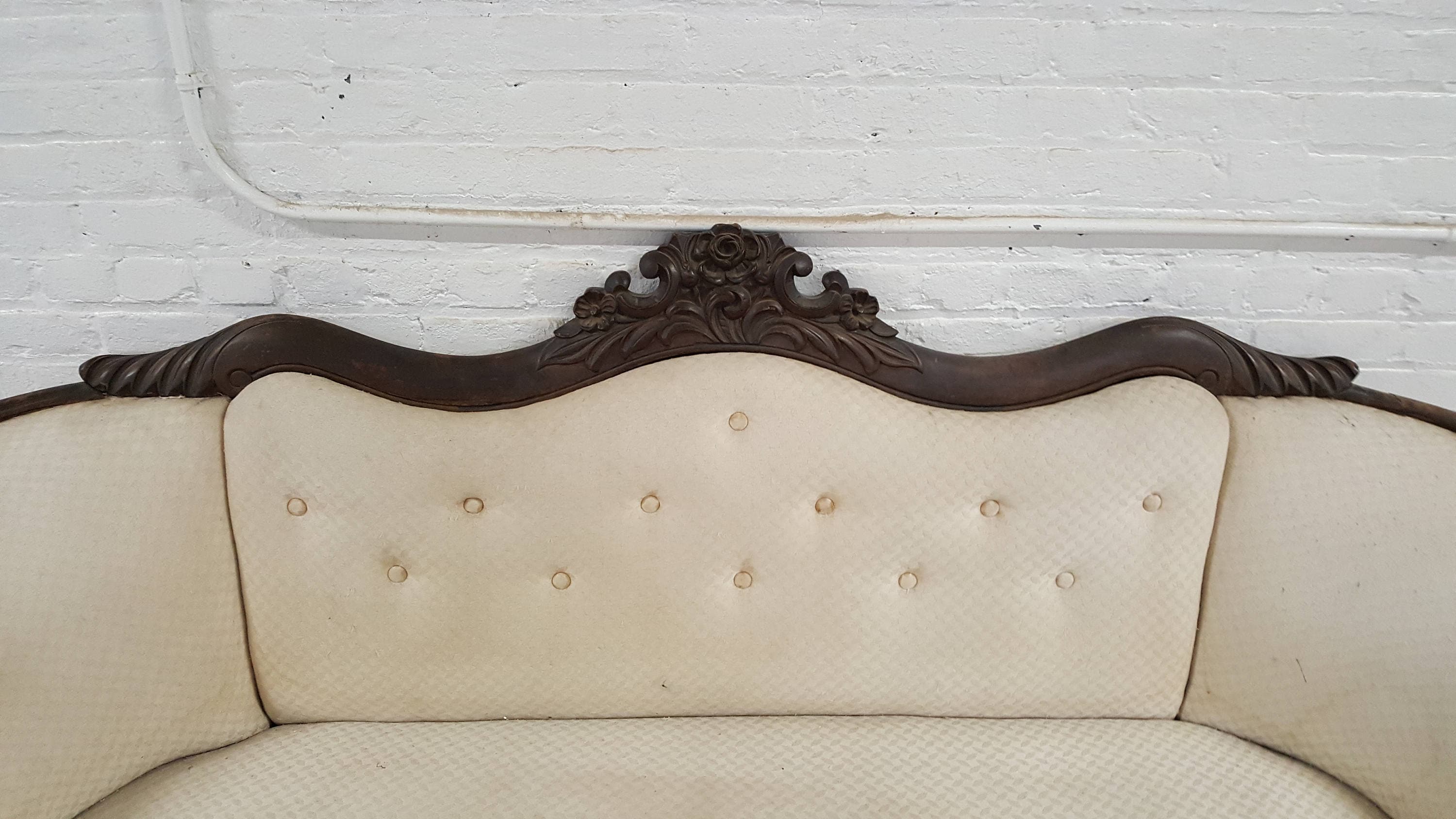 Victorian Mahogany Antique Couch / Sofa Stunning Carved Wood