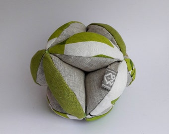 Montessori baby ball - Baby Clutch Ball - Toddler Learning Toy - Montessori baby toy - Puzzle ball - Fabric ball - Handmade- Linen ball