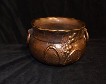 Résultat de recherche d'images pour "bol antiques en bronze"