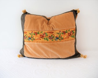 The French Gold collection: rectangle of velvet, Cushion cover, pillow, pillow in luxury, elegant pillow