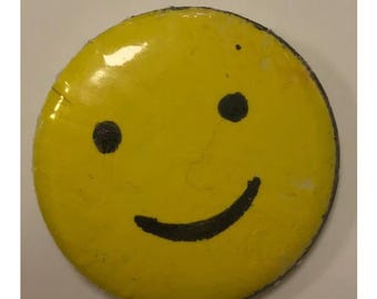 Girly Smiley Face OR Wink Button with Eyelashes