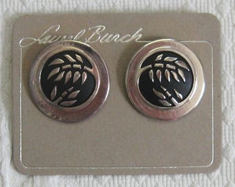 Laurel Burch earrings . earrings for pierced ears . Laurel Burch . silver and black earrings