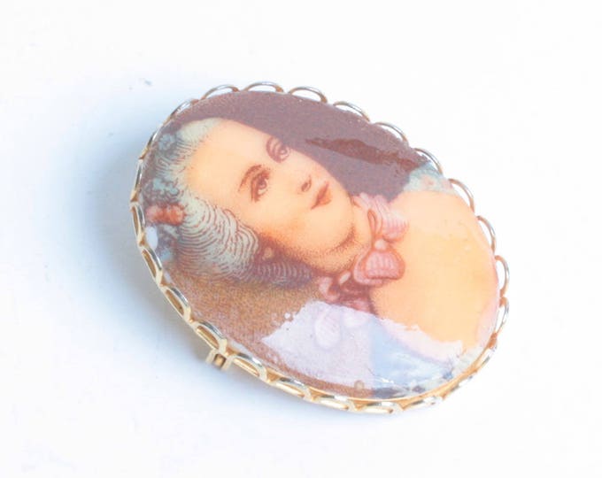 Porcelain Transfer Brooch Portrait Marie Antoinette Vintage