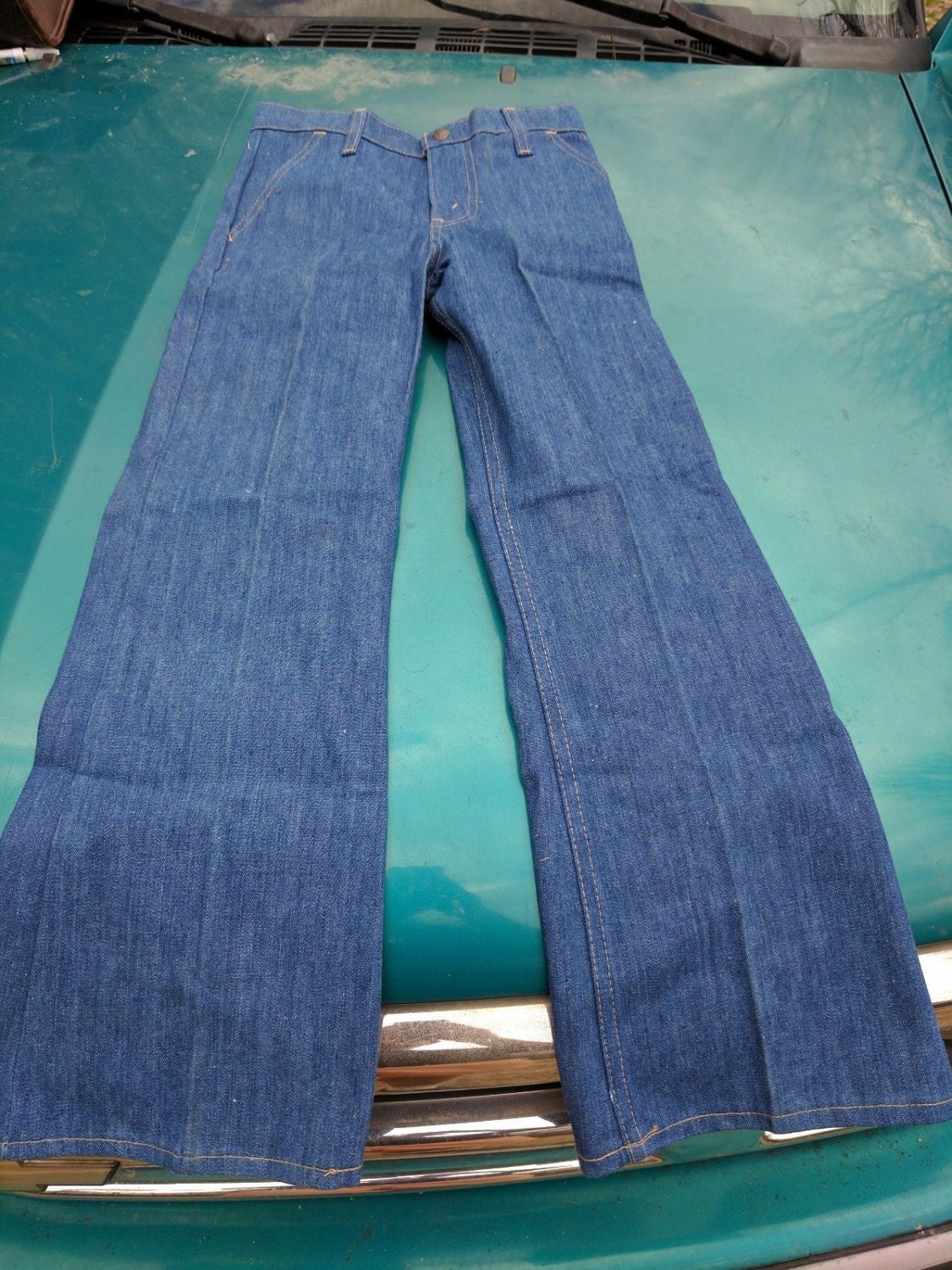 1970s Levi's Women's Bell Bottom Jeans sz 10 with