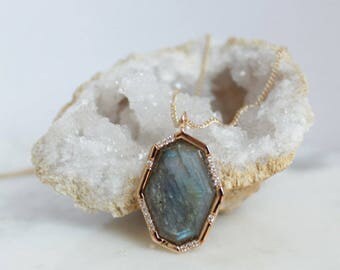 Labradorite Abstract Pendant Necklace - Gemstone Necklace - Holiday Gift - Labradorite Necklace