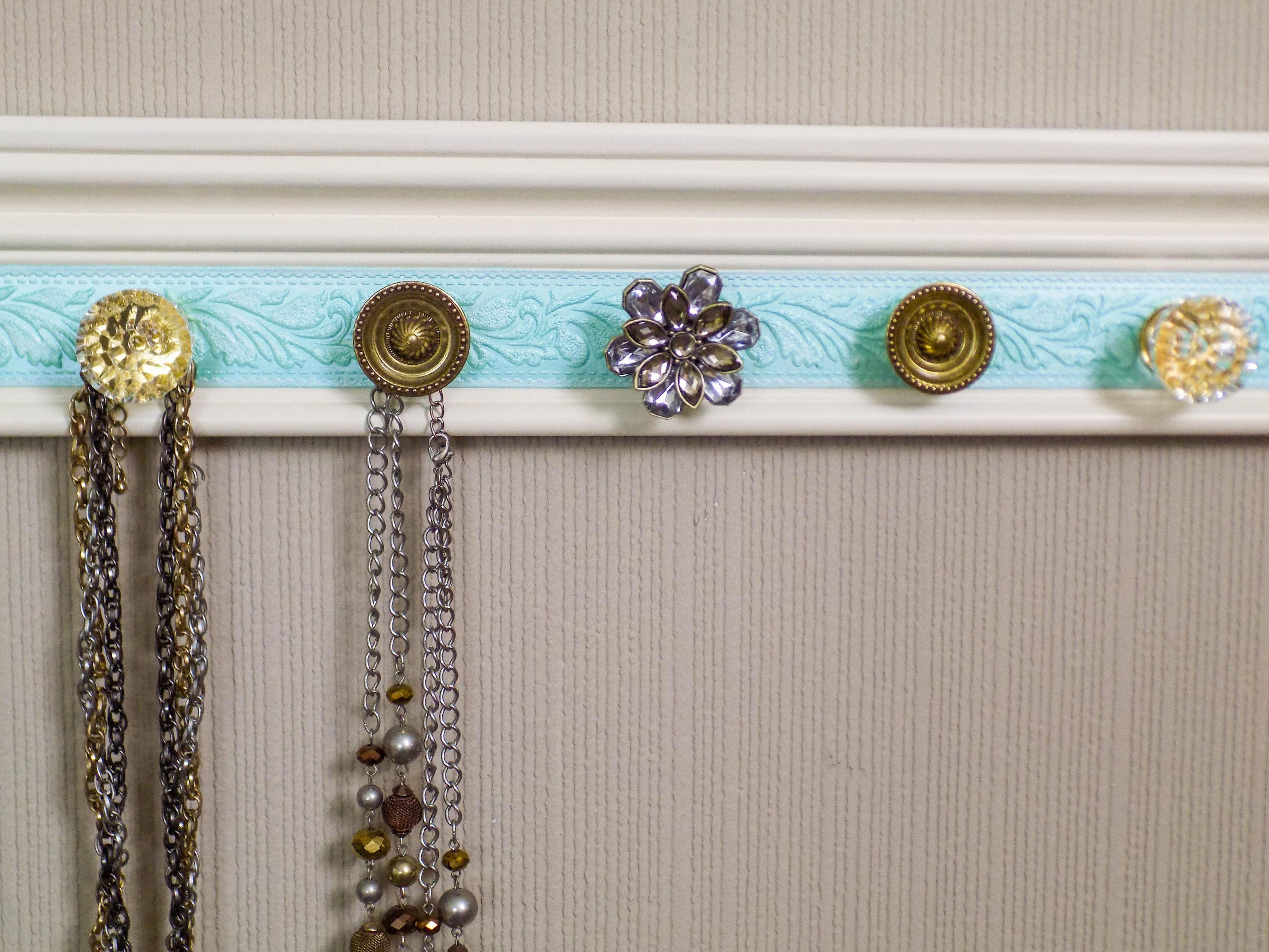 YOU CHOOSE 57 Or 9 KNOBS Jewelry organizer This necklace