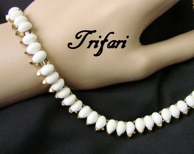 Classic Vintage Trifari White Lucite Choker Necklace / Goldtone / Designer Signed / 1950s 1960s Jewelry / Jewellery