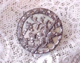 Pretty Brooch Made of Large Victorian Button