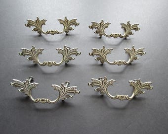 Ornate Brass Drawer Pulls // Vintage Set of Six 6 Elegant French Provincial Style White and Gold Antiqued Replacement Hardware 3 Inch Space