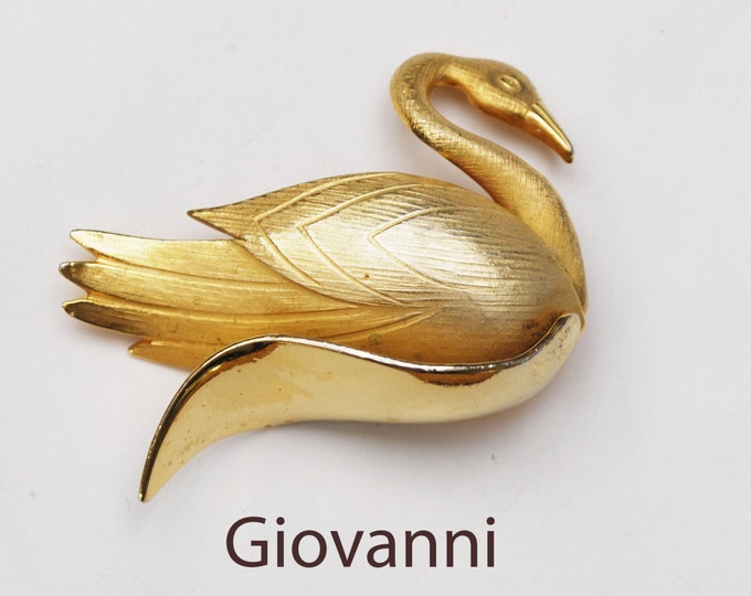 Gold Swan Brooch - Bird - Signed Giovanni - Figurine pin