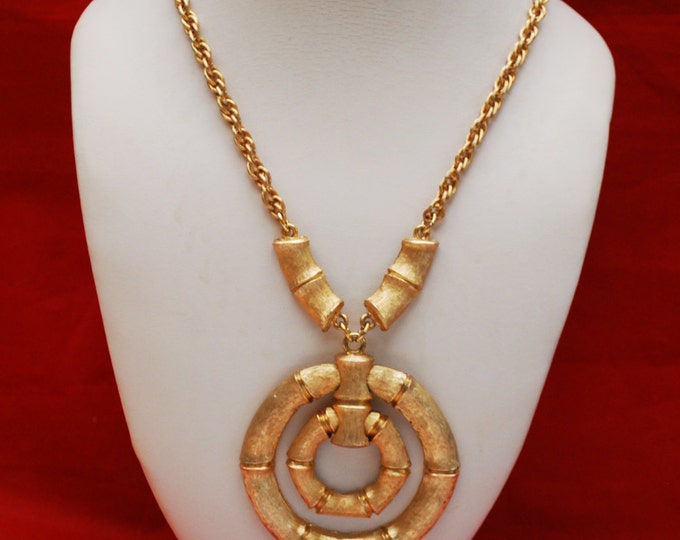 Napier Gold Necklace - Bamboo brushed goldtone - Door knocker Round articulate - Bold Statement Pendant