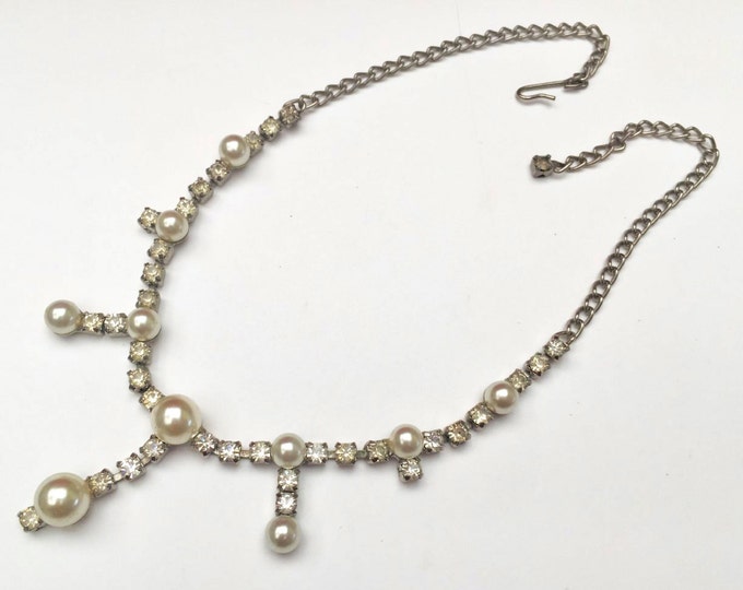 Rhinestone Pearl Necklace -Silver metal - Wedding Bride