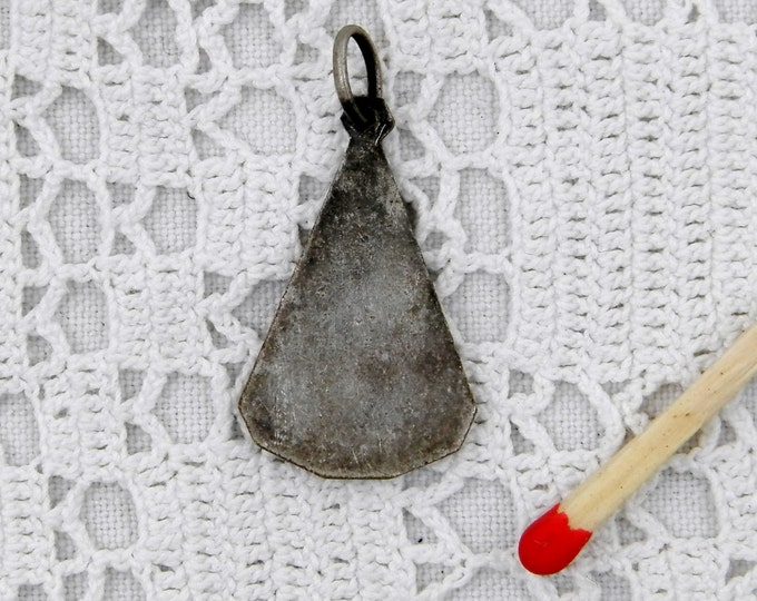 Small Antique Art Deco French Coin Silver and Blue Enamel Religious Medal Virgin Mary and Baby Jesus, Religion, Christian, Catholic Jewelry Small Antique Art Deco French Coin Silver and Blue Enamel Religious Medal Virgin Mary and Baby Jesus, Religion, Christian, Catholic Jewelry