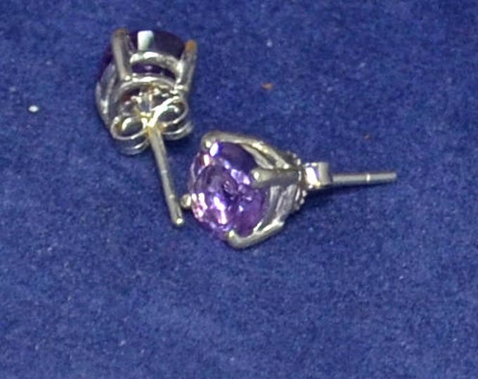 Amethyst Studs, 7mm Round, Natural Set in Sterling Silver E1052