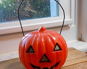 Vintage 1950s hard plastic Halloween Pumpkin Jack-o-lantern, light up